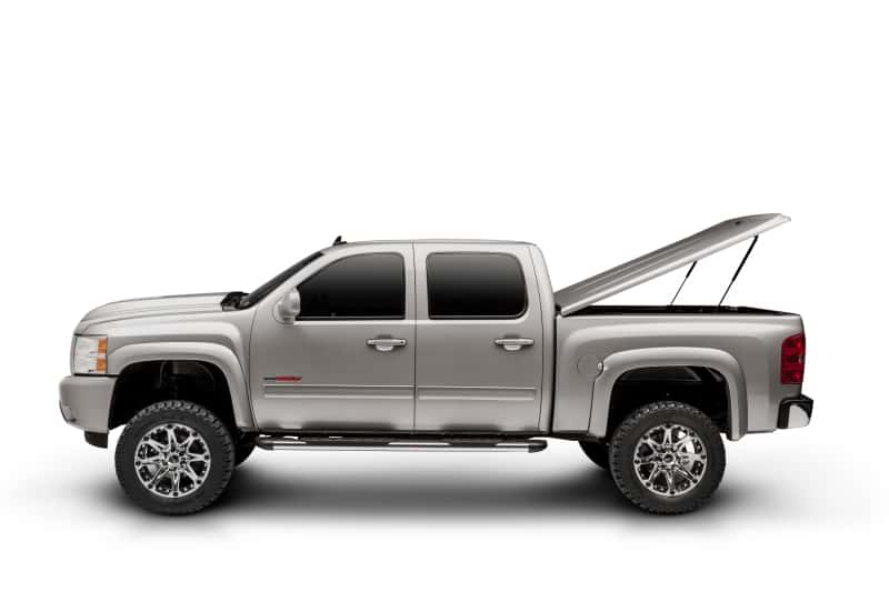 Undercover — UnderCover 15-20 Chevy Colorado/GMC Canyon 6ft Lux Bed Cover - Pull Me Over Red
LX 15-22 Cl/Cn6ft.-G - view 6