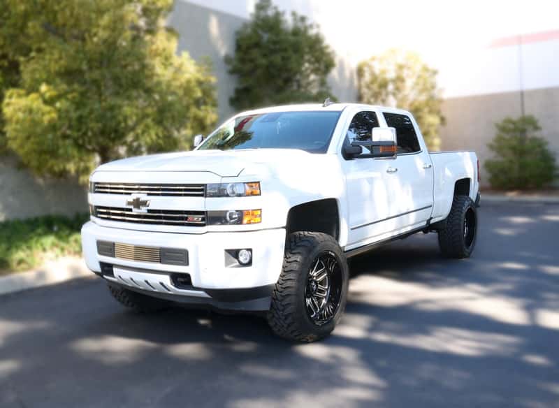 Go Rhino — RealTruck 15-19 Chevy Silverado 25/3500HD CC Dsl 4dr VoltStep Electric Running Board Kit - Tex. Blk
VoltStep Elec. Board - view 2