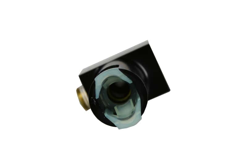 Aeromotive — Aeromotive 5/16in Quick Connect with AN-06 port and 1/8in gauge port
Fitting - view 5