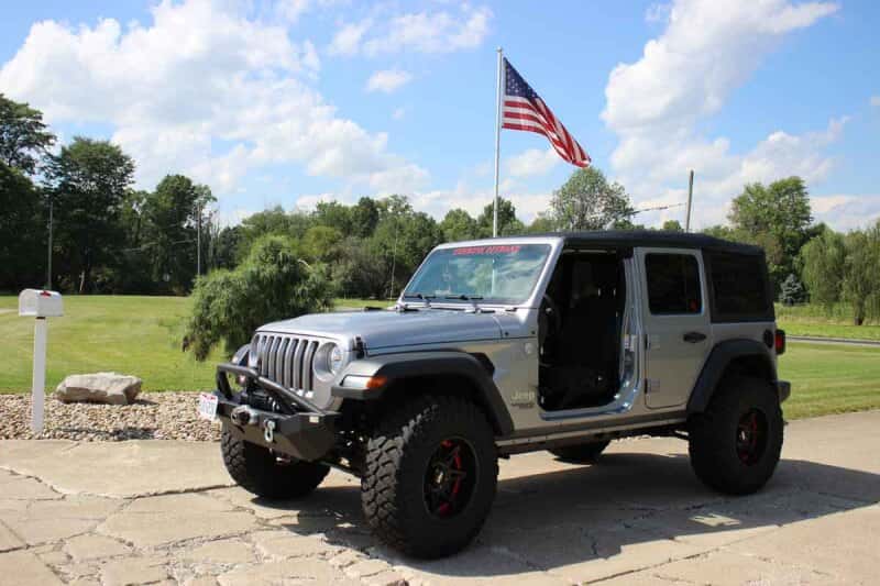 Fishbone Offroad — Fishbone Offroad 2018+ Jeep Wrangler JL / 2020+ Gladiator JT Foot Peg Set - Black - view 4