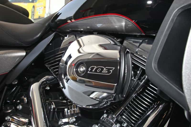 K&N Engineering — K&N 2015 Harley-Davidson FLTRXS Road Glide AirCharger Performance Intake
Air Intake System - view 4