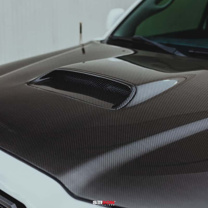 Seibon — Seibon 05-11 Toyota Tacoma TR-Style Carbon Fiber Hood - view 9