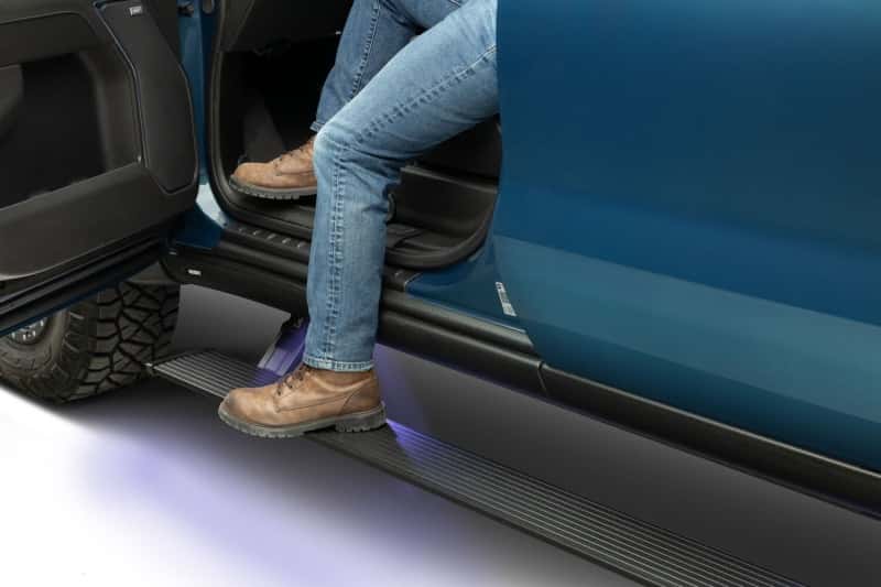 AMP Research — AMP Research 22-23 Chevy/GMC Silverado/Sierra 1500 & 2024 2500/3500HD Double/CC PowerStep Xtreme
Power Running Board
POWERSTEP XTREME - view 30