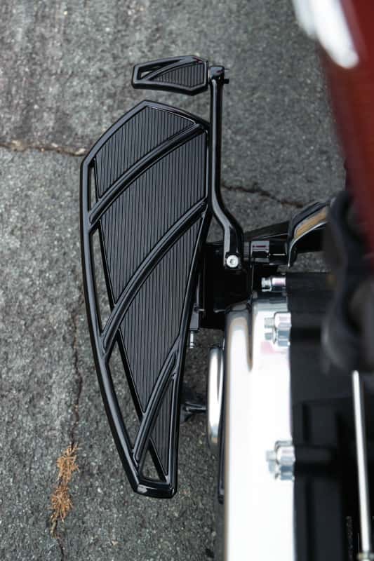 Kuryakyn — Kuryakyn Phantom Floorboards for Harley-Davidson Black - view 2