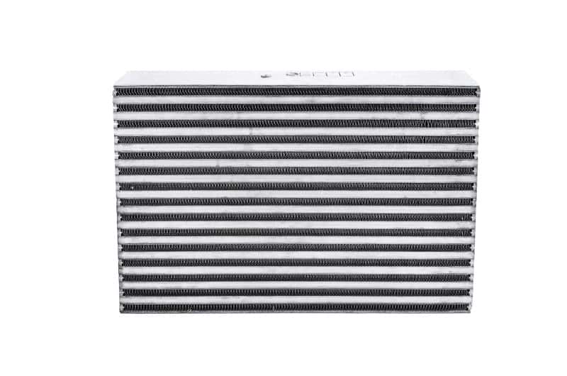 Garrett — Garrett Air / Air Intercooler CAC (18.00in x 12.10in x 3.00in) - 750 HP
grt703518-6004 - view 1