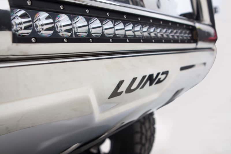 LUND — Lund 04-18 Ford F-150 (Excl. Heritage) Bull Bar w/Light & Wiring - Polished
BULL BAR W-LED LIGHT
Bull Bar - view 4