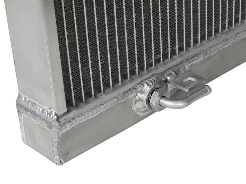 aFe — aFe BladeRunner Street Series Tube & Fin Aluminum Radiator 01-19 Nissan Patrol (Y61) L6 4.8L
BladeRunner Radiator - view 6