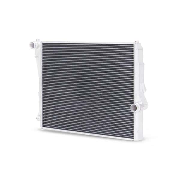 Mishimoto — Mishimoto 99-06 BMW 323i/323i/328i/330i Performance Aluminum Radiator - view 5