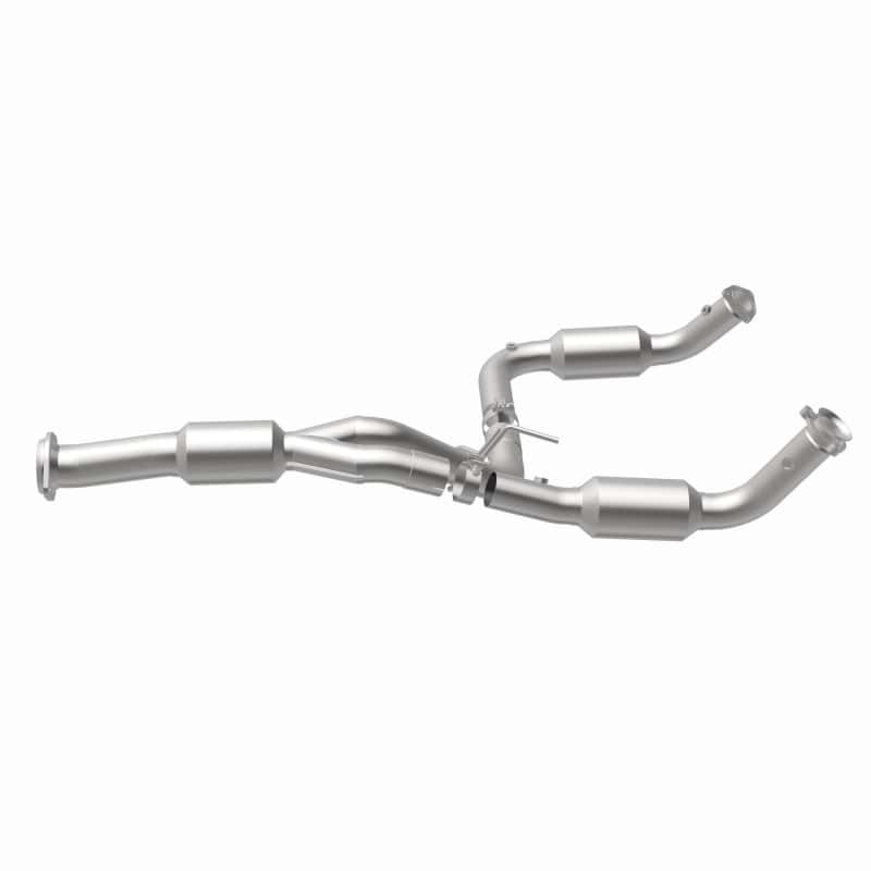 Magnaflow — Magnaflow 12-14 Chevrolet Silverado 2500 HD 6.0L Direct Fit Converter
California - view 20
