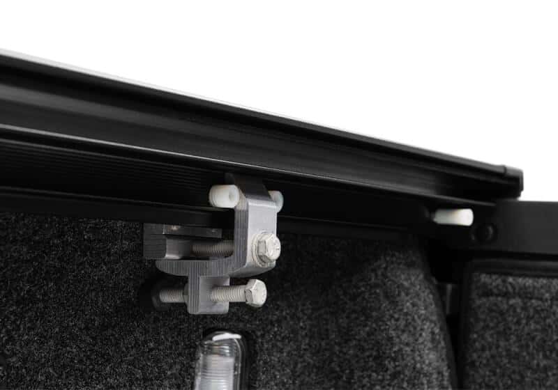 Retrax — Retrax 17-18 Super Duty F-250-350 Short Bed RetraxONE XR - view 7