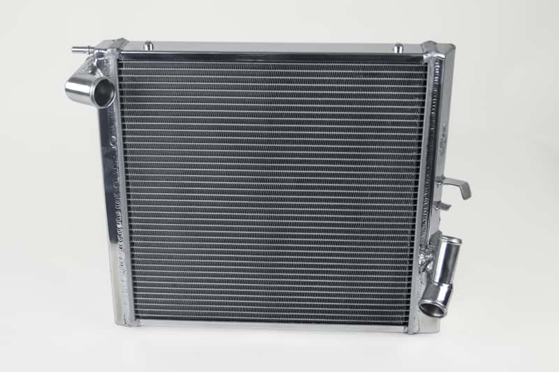 CSF — CSF Porsche 911 Carrera (991.2)/Turbo/GT3/GT3 RS (991) Left Side Radiator
CSF Radiator - view 1