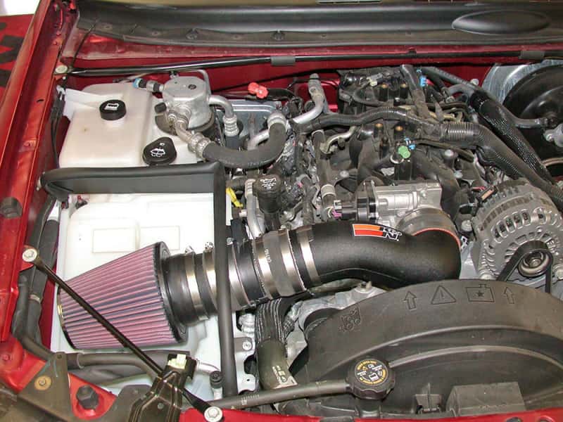 K&N Engineering — K&N 03-04 Chevrolet Trailblazer V8-5.3L / 03-04 GMC Envoy V8-5.3L Performance Intake Kit
Performance Air Inta
Air Intake System - view 4