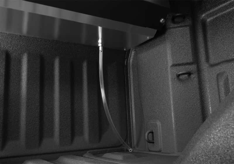 Roll-N-Lock — Roll-N-Lock 2019 Chevrolet Silverado 1500 XSB 68-3/8in A-Series Retractable Tonneau Cover - view 9