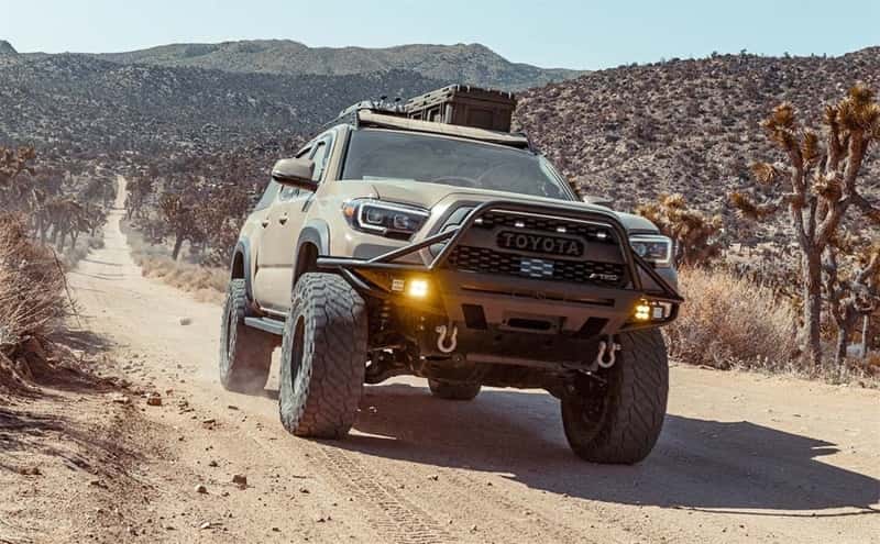 Magnaflow — MagnaFlow Stainless Overland Cat-Back Exhaust 16-21 Toyota Tacoma - view 4