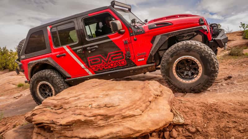 DV8 Offroad — DV8 Offroad 18+ Jeep JL Heat Dispersion Hood - Primer Black
Hood - view 16
