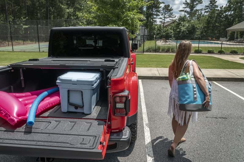 Rugged Ridge — Rugged Ridge Armis Hard Folding With LINE-X Bed Cover 2020 JT
Tonneau Cover
OFFROAD_TOPS - view 23