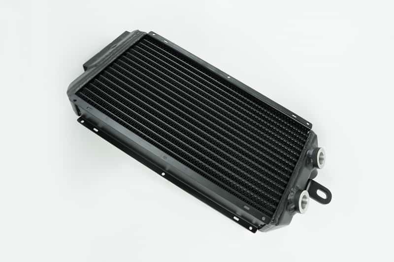 CSF — CSF 65-89 Porsche 911 / 930 OEM+ High-Performance Oil Cooler
CSF Oil Cooler - view 8