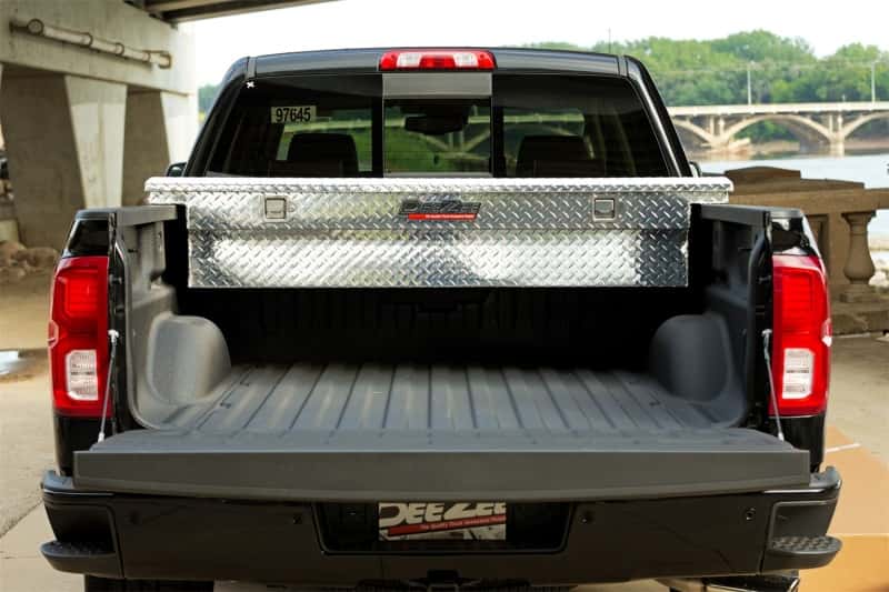 Dee Zee — Dee Zee Universal Tool Box - Red Crossover - Single Lid BT Alum
ToolBxTrkBedRTR - view 10