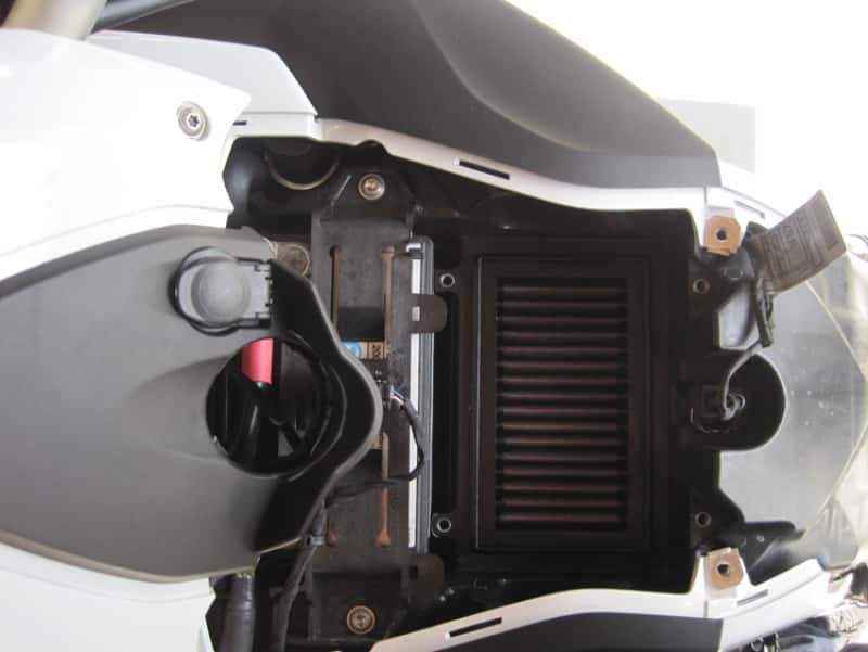 K&N Engineering — K&N 06-10 BMW F800S/ST Air Filter
Air Filter - view 3