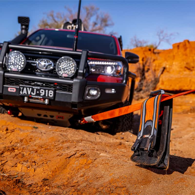 ARB — ARB Weekender Recovery Kit Incl 17600lb Recovery Strap/4.75T Shackles
Weekender Rcvry Kit - view 8