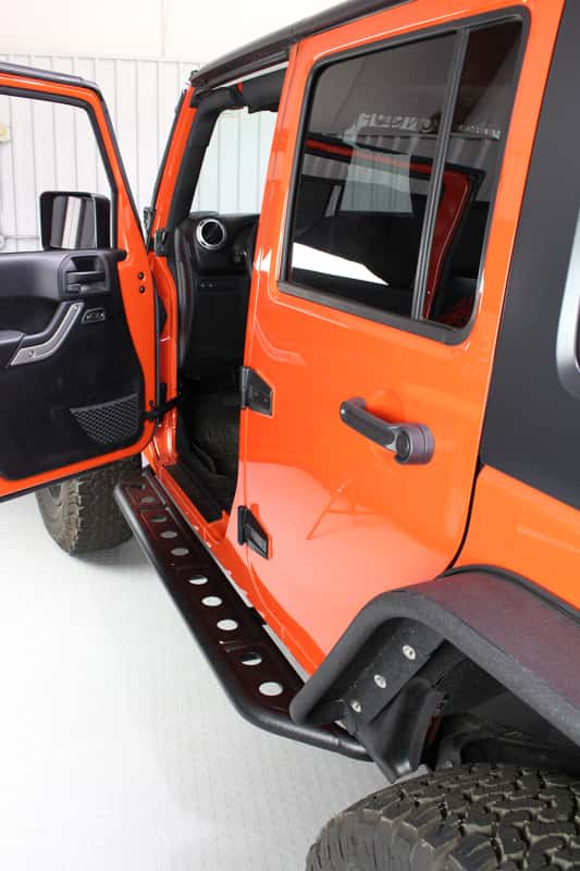 Fishbone Offroad — Fishbone Offroad 07-18 Jeep Wrangler JK 4 Door Steel Side Steps - Black Textured Powdercoat - view 9