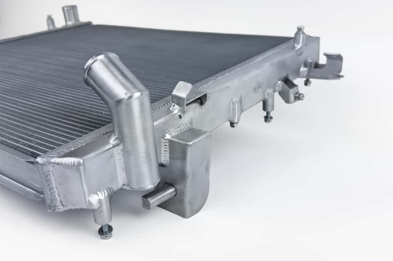 CSF — CSF 18-24 Jeep Wrangler 3.6L V6 Heavy Duty 2-Row Radiator
CSF Radiator - view 7