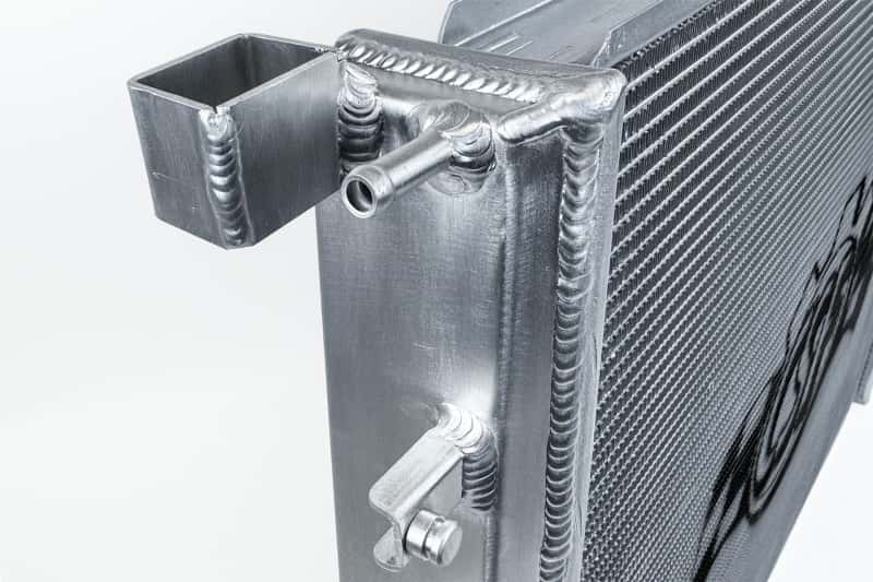 CSF — CSF Porsche 955/957 Cayenne / Audi Q7 / VW Touareg Heavy-Duty Performance Radiator
CSF Radiator - view 8