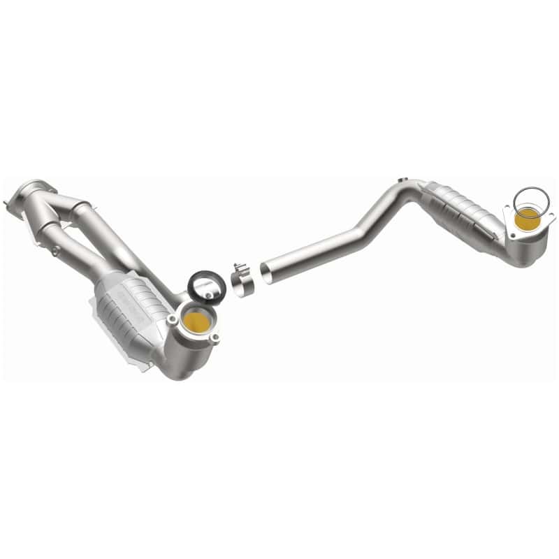 Magnaflow — MagnaFlow Conv DF 99-00 Chevy Pickups 4.3L
California - view 3