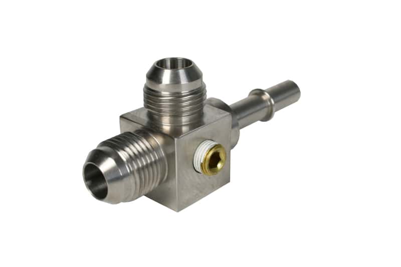 Aeromotive — Aeromotive 3/8 Male Quick Connect Tee Fitting
Fitting - view 2