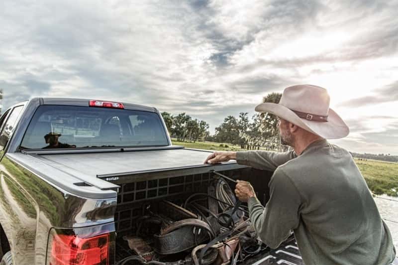 Roll-N-Lock — Roll-N-Lock 08-16 Ford F-250/F-350 Super Duty SB 80-1/4in Cargo Manager - view 3