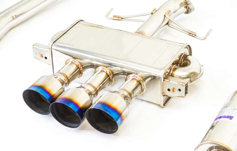 Invidia — Invidia 17-19 Honda Civic Type R Q300 Triple Titanium Tip Cat-back Exhaust - view 2