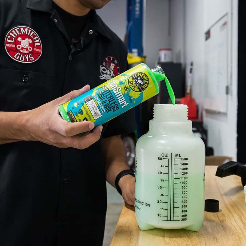Chemical Guys — Chemical Guys EcoSmart Hyper Concentrated Waterless Car Wash & Wax - 1 Gallon - view 4