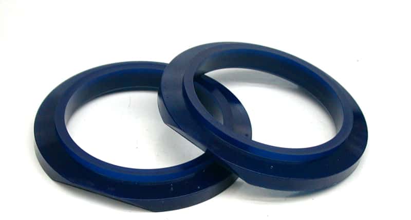 Superpro — SuperPro Triumph 2000/2500 Front Spr Seat
Bushing Kit - view 1