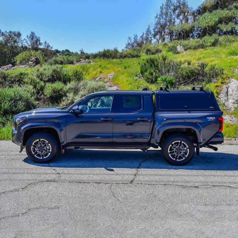 Westin — Westin EXP Truck Cap COMPLETE KIT A + BS (24-25 Toyota Tacoma 5ft. Bed) - Black - view 9