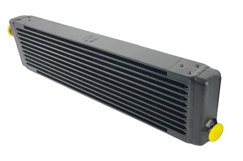 CSF — CSF Universal Signal-Pass Oil Cooler (RSR Style) - M22 x 1.5 - 24in L x 5.75in H x 2.16in W
CSF Oil Cooler - view 1