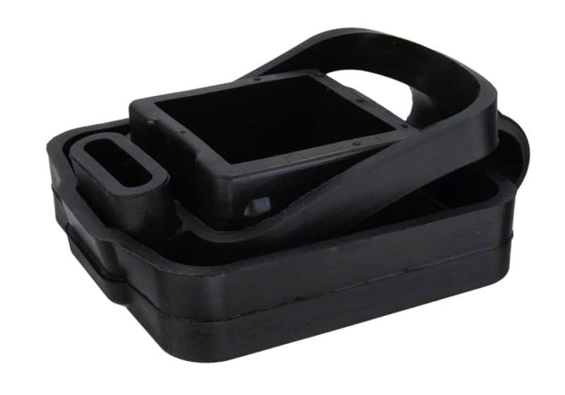 Ford Racing — Ford Racing Rubber 2in Hitch Receiver Cover w/Ford Oval/Ford Performance Logo
TrlrHtchRcvrCvr - view 8