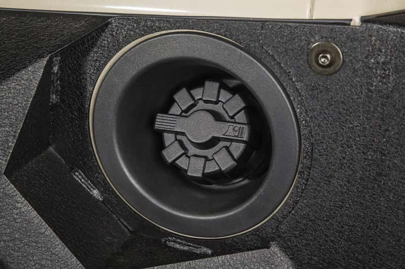 Rugged Ridge — Rugged Ridge 01-19 Jeep Wrangler TJ/LJ/JK/JL Black Elite Aluminum Fuel Cap
OFFROAD_EXTERIOR
Fuel Cap - view 5