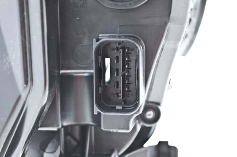 Hella — Hella 2008-2010 BMW 528i Bi-Xenon Headlight Assembly - view 7