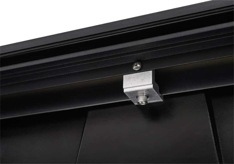 Roll-N-Lock — Roll-N-Lock 2022 Toyota Tundra (66.7in. Bed Length) A-Series XT Retractable Tonneau Cover - view 24