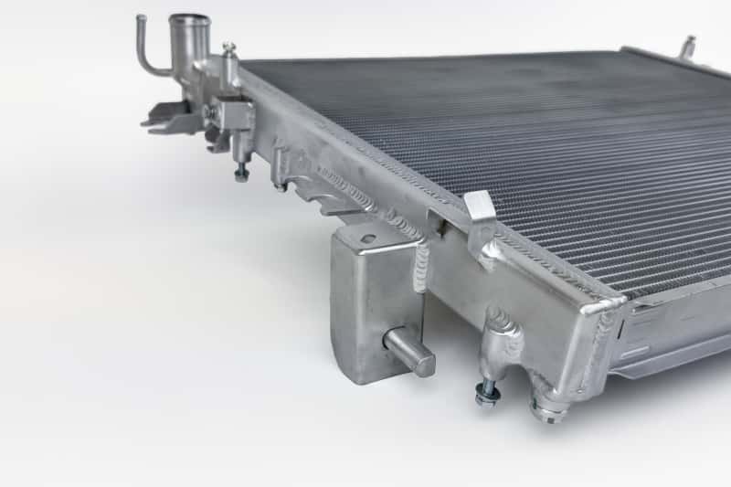 CSF — CSF 18-24 Jeep Wrangler 3.6L V6 Heavy Duty 2-Row Radiator
CSF Radiator - view 6
