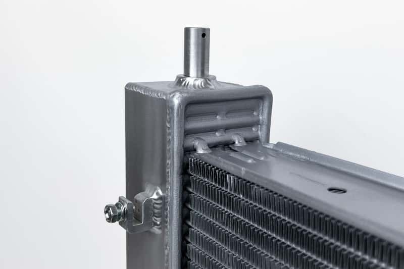 CSF — CSF 05-13 Chevrolet Corvette C6 (Not 11-13 Z06/ZR1/427) High Performance All-Aluminum Radiator
CSF Radiator - view 4