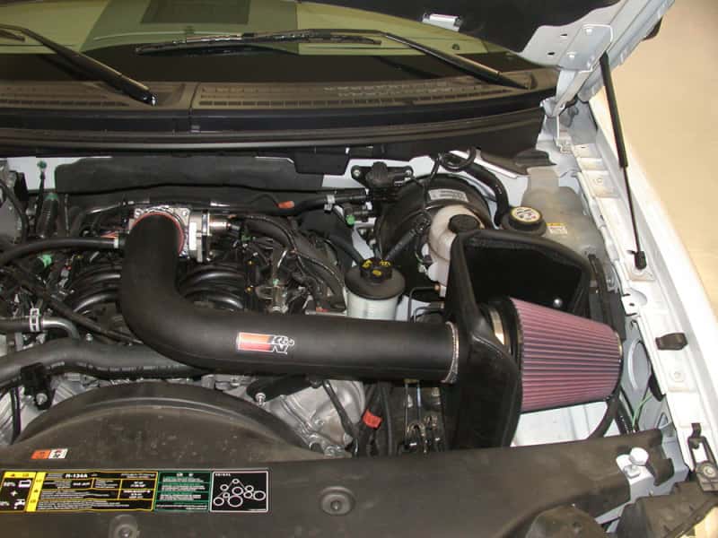 K&N Engineering — K&N 04 Ford F150 V8-5.4L Performance Intake Kit
Performance Air Inta
Air Intake System - view 3