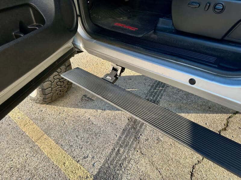 Body Armor 4x4 — Body Armor 4x4 14-18 GM Silverado/Sierra 1500/2500/3500 (Gas Only) E-Power Board Steps - Black
E-Steps - view 3