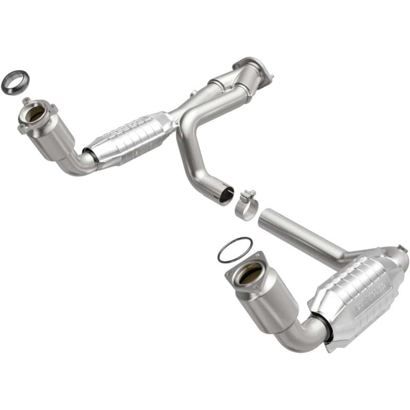 Magnaflow — MagnaFlow Conv DF 99-00 Chevy Pickups 4.3L
California - view 2