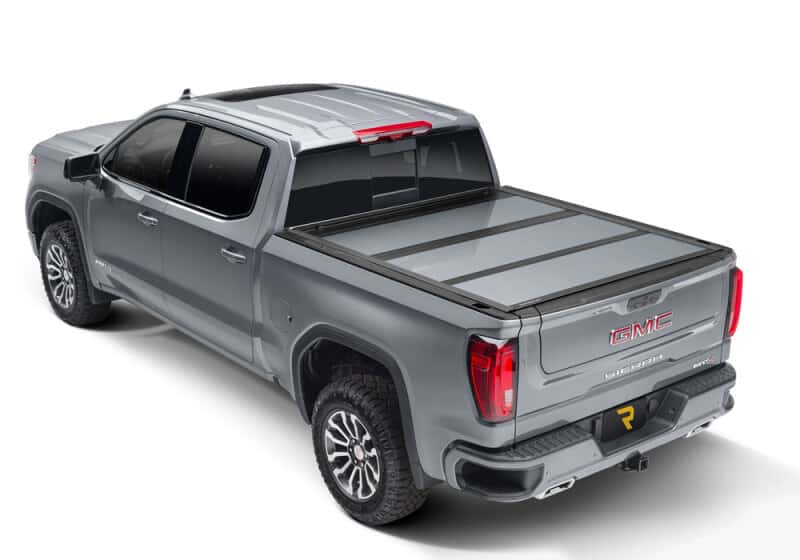 Undercover — UnderCover 19-20 Chevy/GMC Silverado/Sierra 69.6in Fusion Bed Cover - Havana - view 2