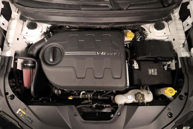 K&N Engineering — K&N 19-20 Jeep Cherokee V6-3.2L AirCharger Performance Intake
Performance Air Inta
Air Intake System - view 4