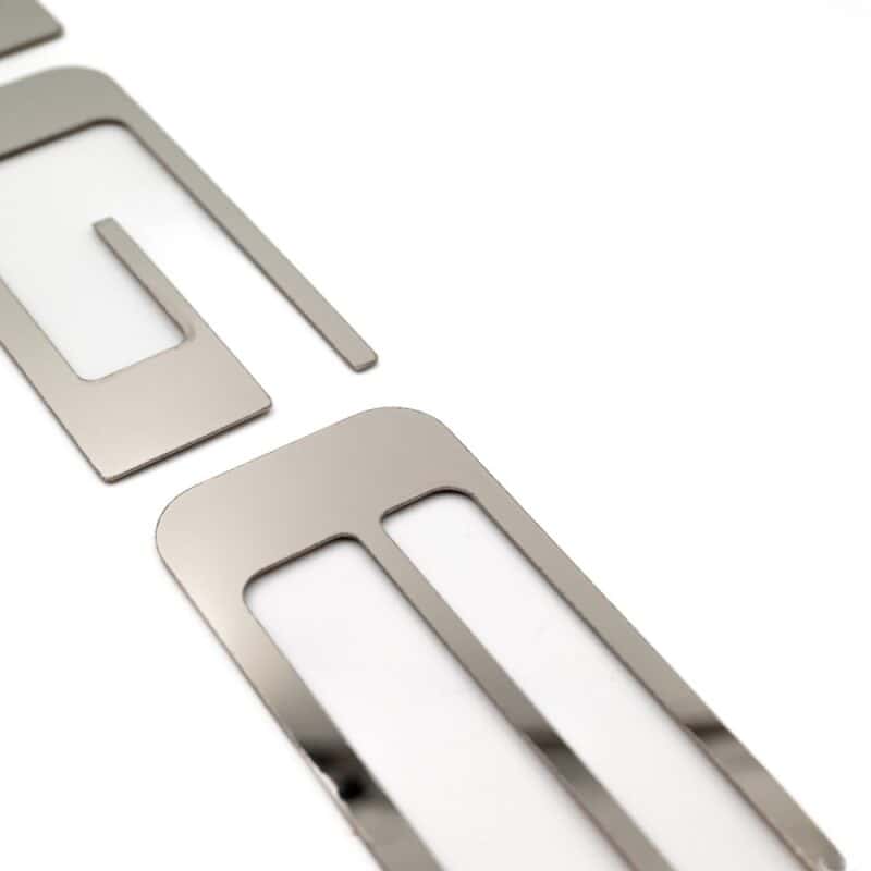 Putco — Putco 24-25 Ford Ranger (Flat Cut) Tailgate - Polished Stainless - view 3