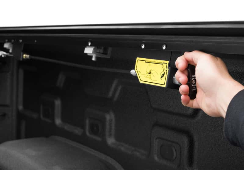 Roll-N-Lock — Roll-N-Lock 2023 Chevrolet Colorado/GMC Canyon (5ft 2in Bed) E-Series Retractable Tonneau Cover - view 12
