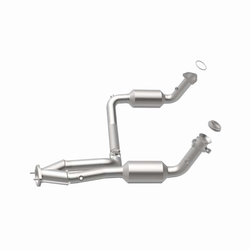 Magnaflow — MagnaFlow Conv Direct Fit OEM 2005 GMC Sierra/Chevrolet Silverado 1500/Cadillac Escalade Underbody
California - view 20