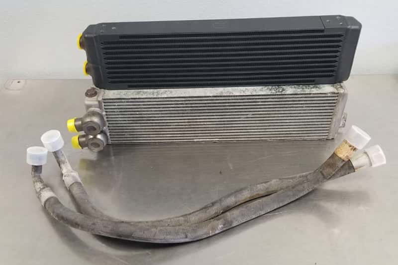 CSF — CSF Universal Dual-Pass Oil Cooler (RS Style) - M22 x 1.5 - 24in L x 5.75in H x 2.16in W
CSF Oil Cooler - view 5